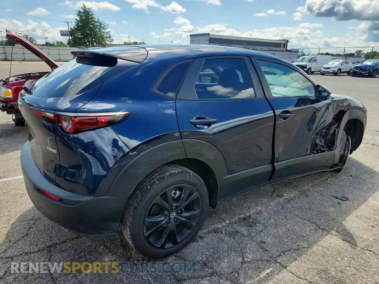 3 fotografías del automóvil dañado 3MVDMBBL5TM138769 MAZDA CX30 2026