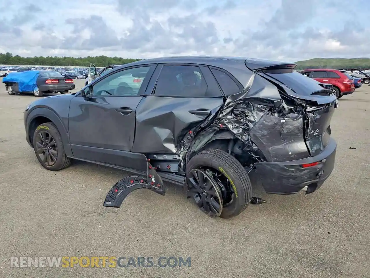 2 Фотография поврежденного автомобиля 3MVDMBBL7TM133556 MAZDA CX30 2026