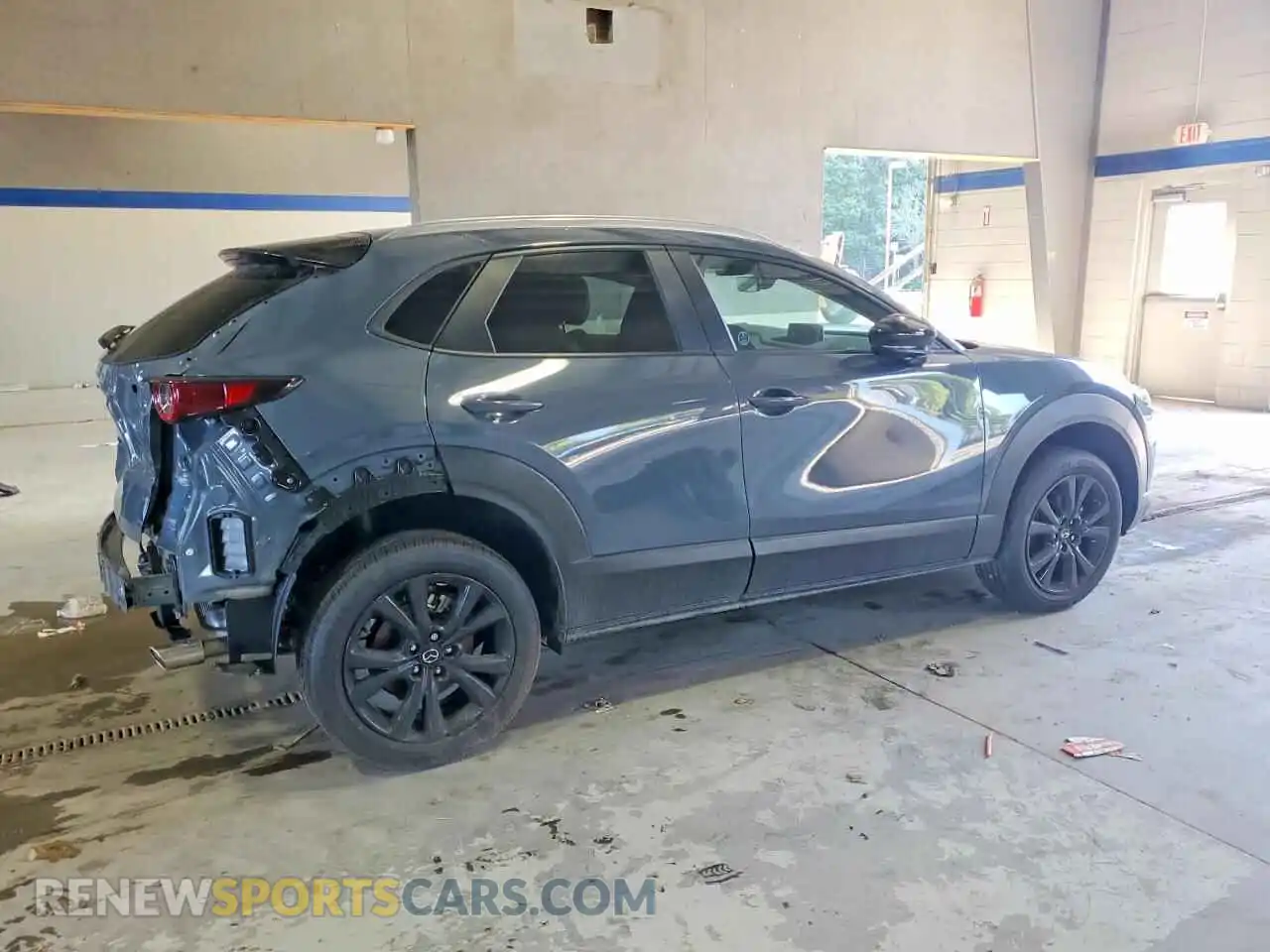 3 Photograph of a damaged car 3MVDMBCLXTM136983 MAZDA CX30 2026