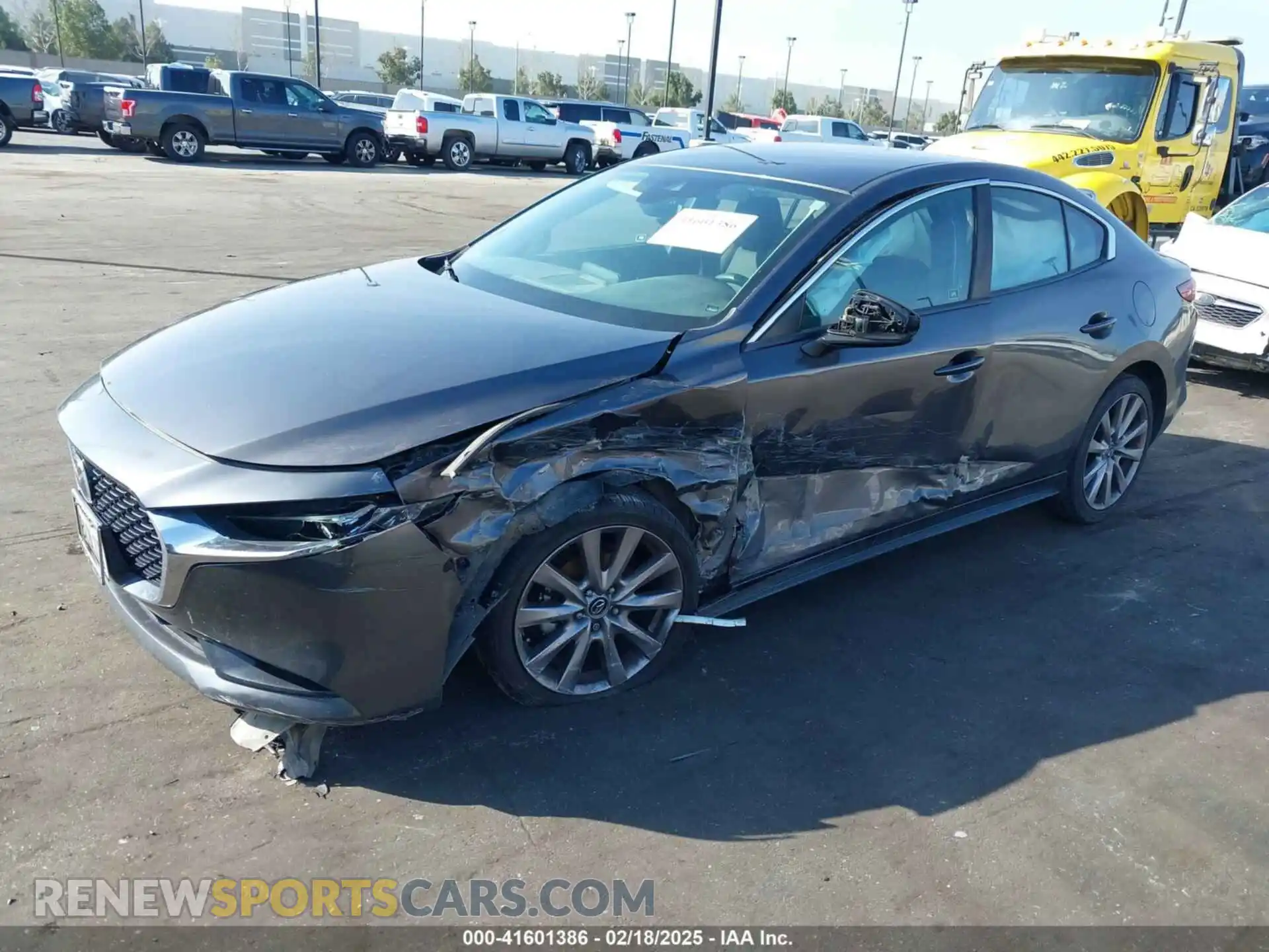 2 Photograph of a damaged car 3MZBPAAL1KM105498 MAZDA MAZDA3 2019