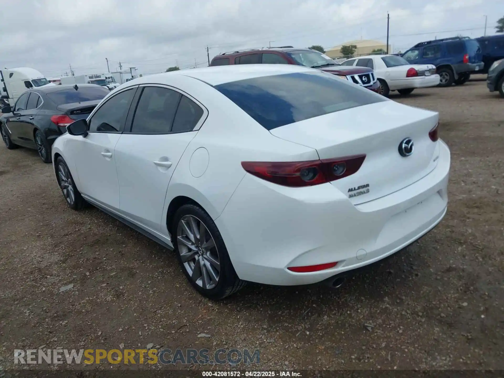 3 Photograph of a damaged car 3MZBPAAL9KM105989 MAZDA MAZDA3 2019