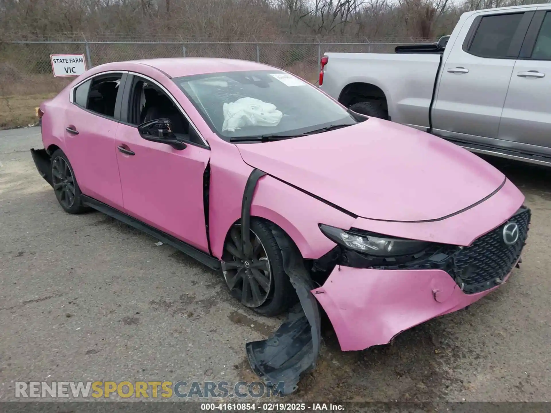 1 Фотография поврежденного автомобиля 3MZBPACL8LM137119 MAZDA MAZDA3 2020