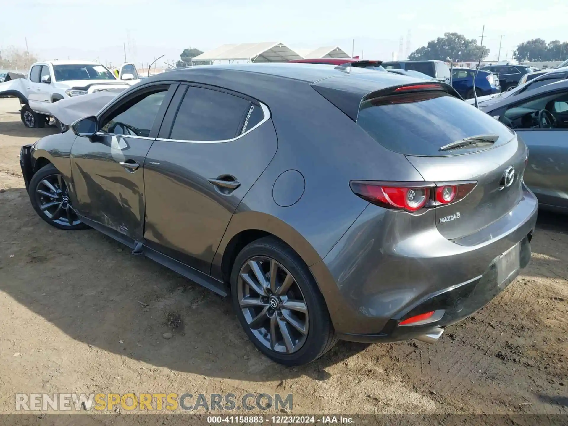3 Photograph of a damaged car JM1BPAMM4L1171212 MAZDA MAZDA3 2020