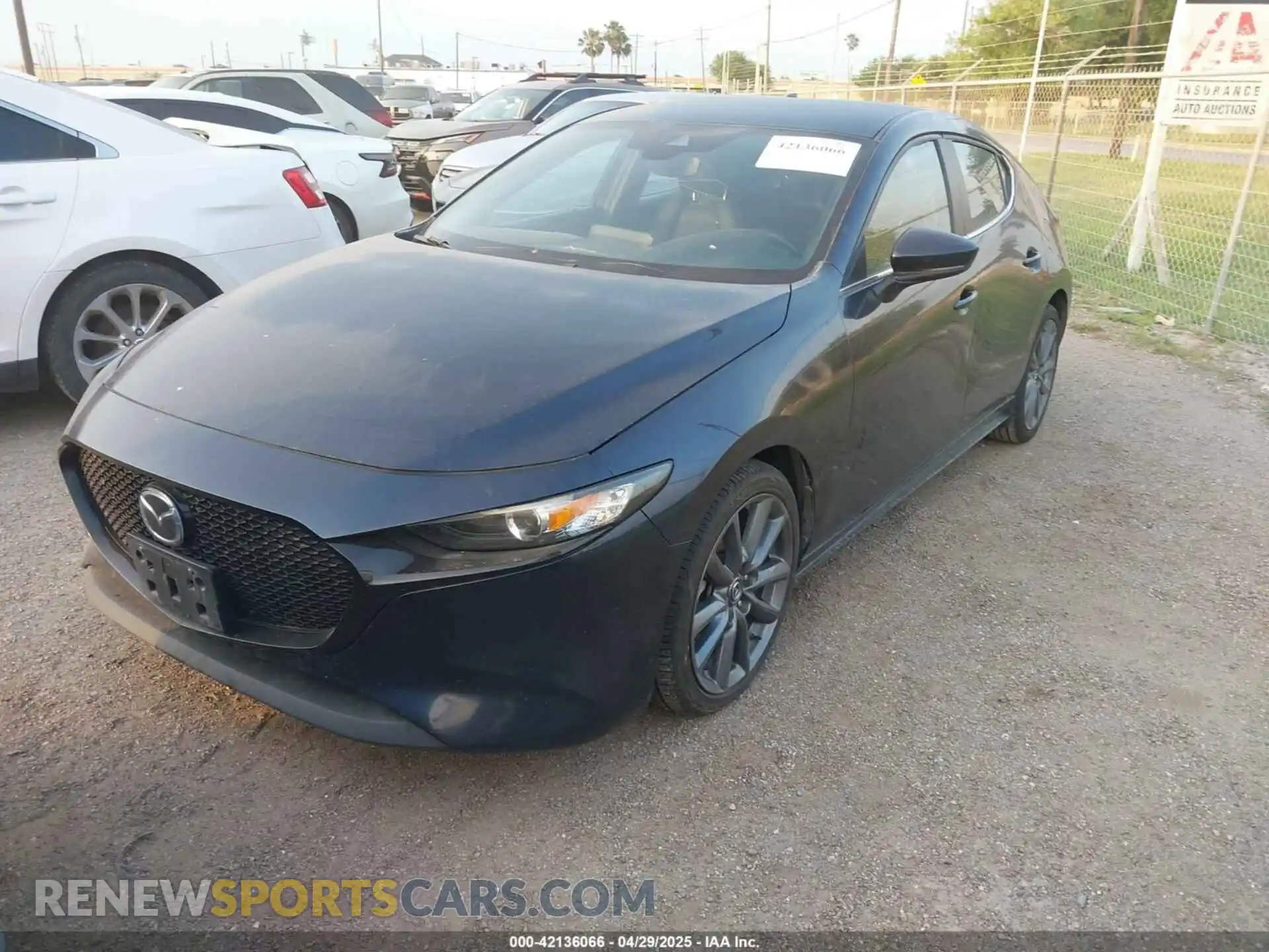 2 Фотография поврежденного автомобиля JM1BPAMM9L1167012 MAZDA MAZDA3 2020
