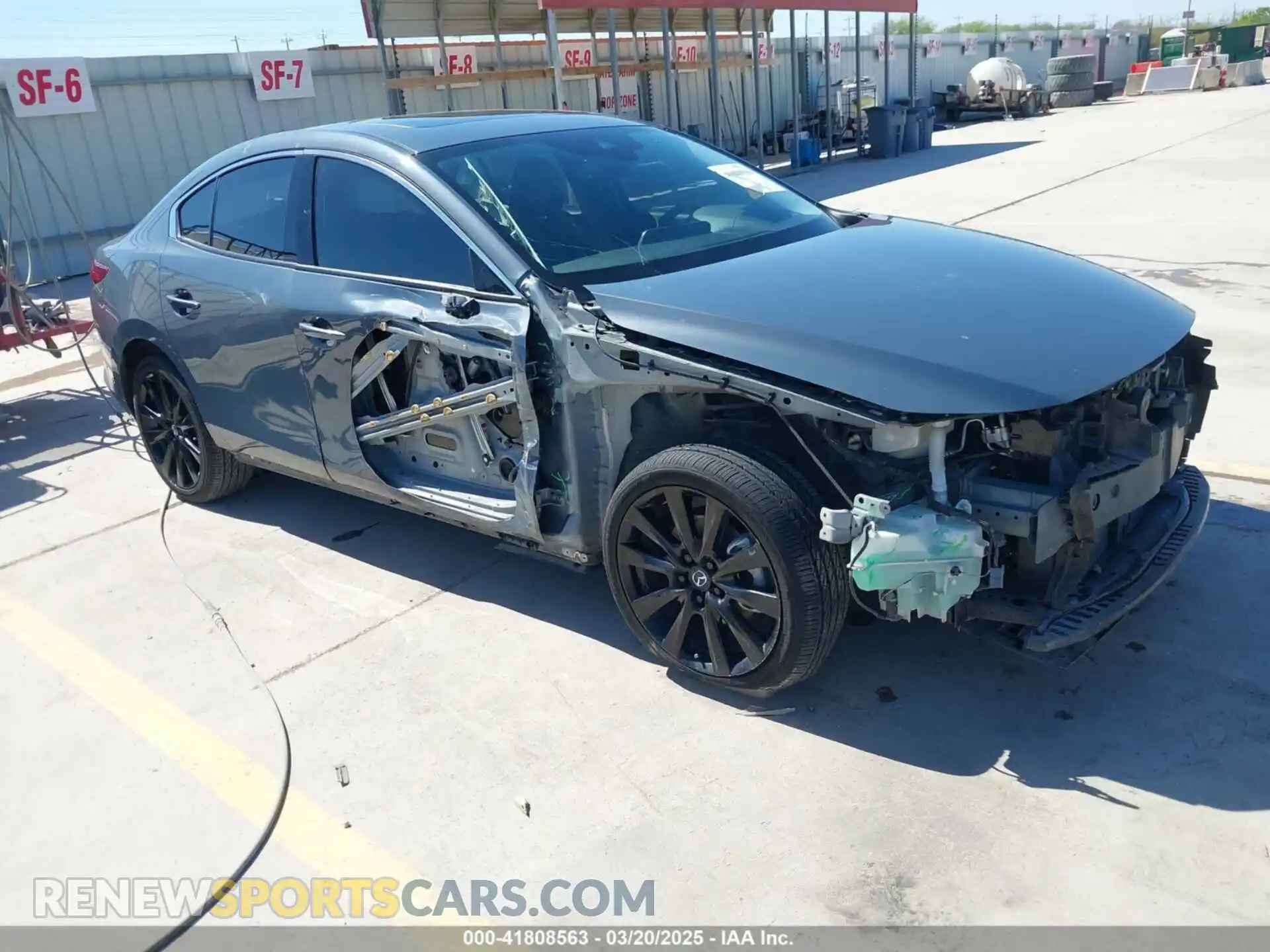 1 Photograph of a damaged car 3MZBPBAY8NM308426 MAZDA MAZDA3 2022