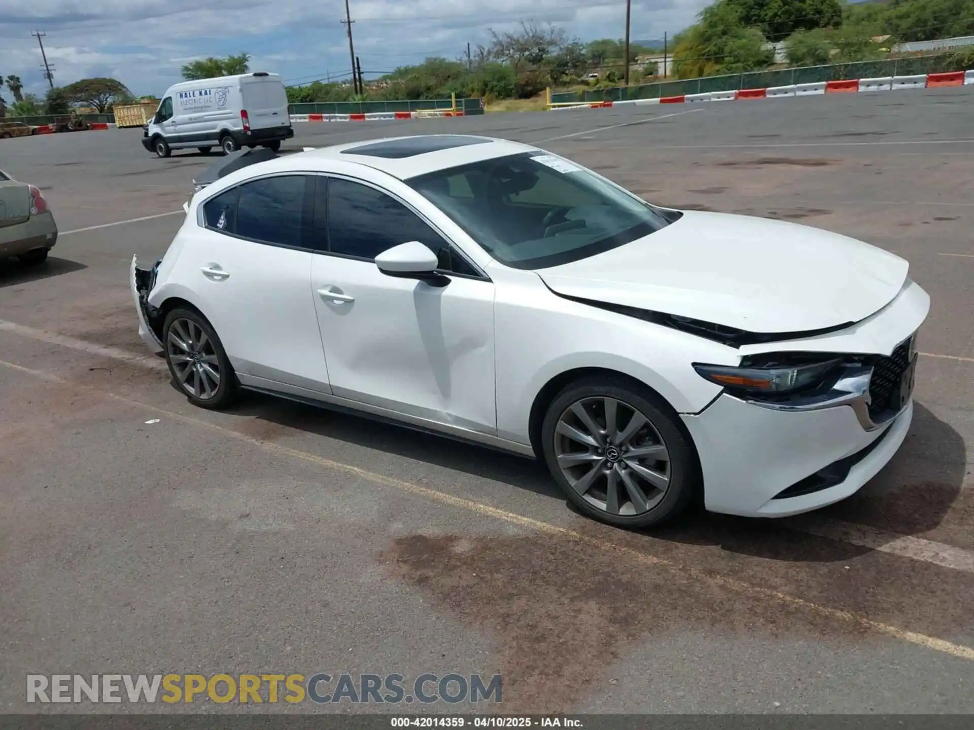 1 Photograph of a damaged car 3MZBPBDL2NM309748 MAZDA MAZDA3 2022