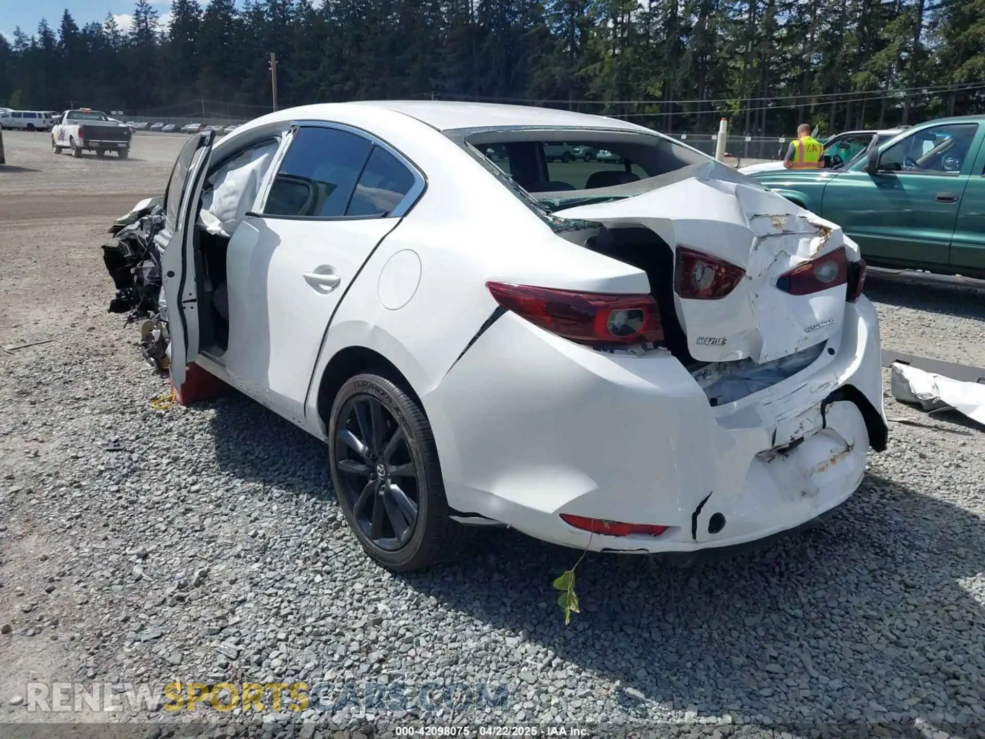 3 fotografías del automóvil dañado 3MZBPACM9PM377164 MAZDA MAZDA3 2023