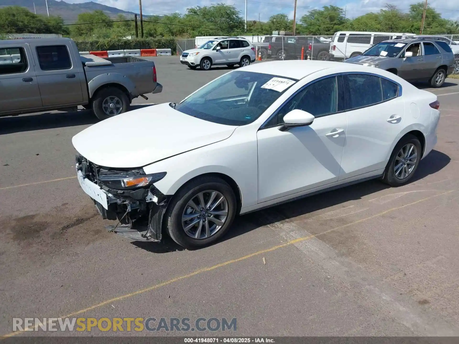 2 fotografías del automóvil dañado 3MZBPAAM2RM432589 MAZDA MAZDA3 2024