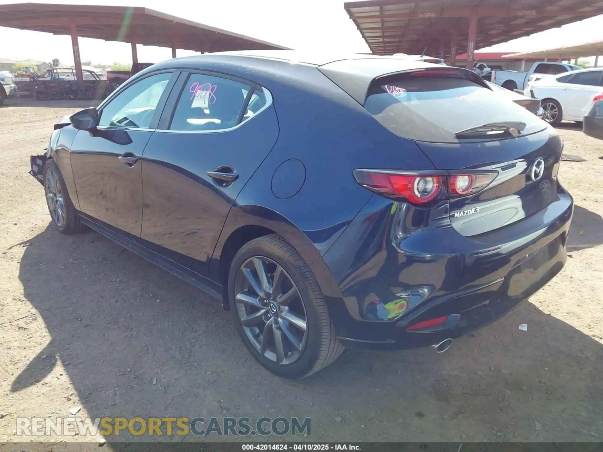 3 fotografías del automóvil dañado JM1BPALM1R1712520 MAZDA MAZDA3 2024