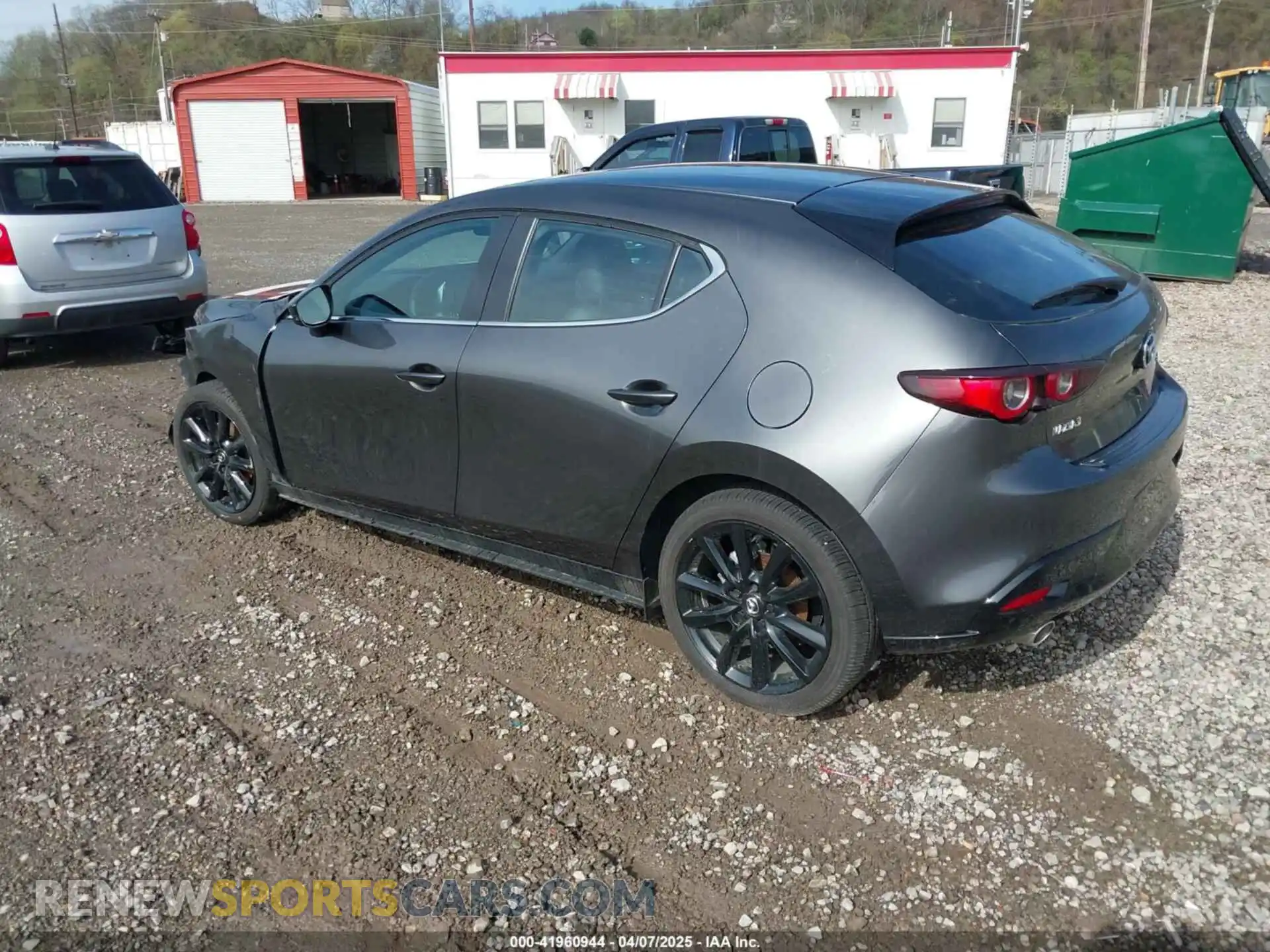 3 fotografías del automóvil dañado JM1BPALM2R1720965 MAZDA MAZDA3 2024