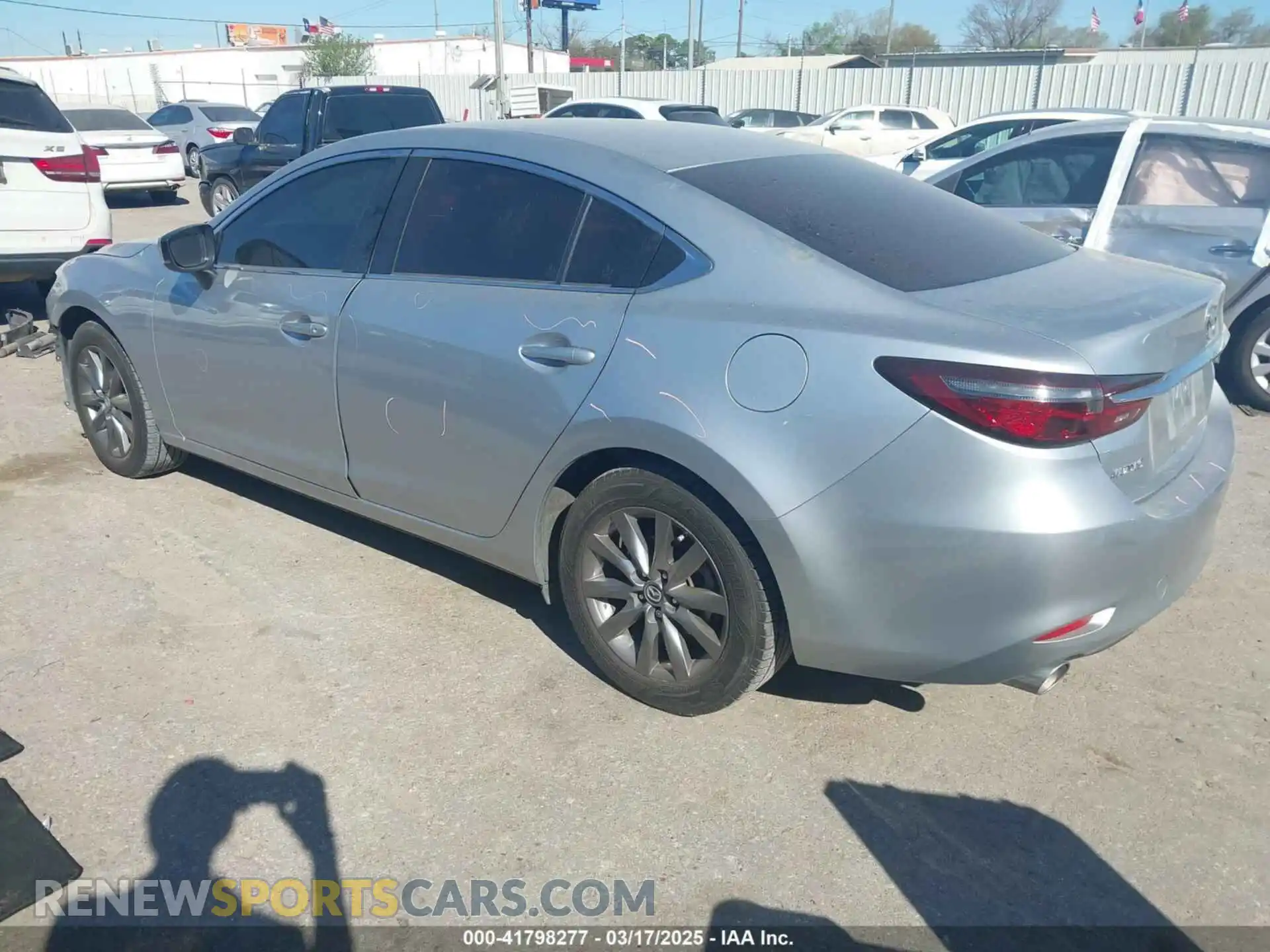 3 Фотография поврежденного автомобиля JM1GL1UM3K1508470 MAZDA MAZDA6 2019