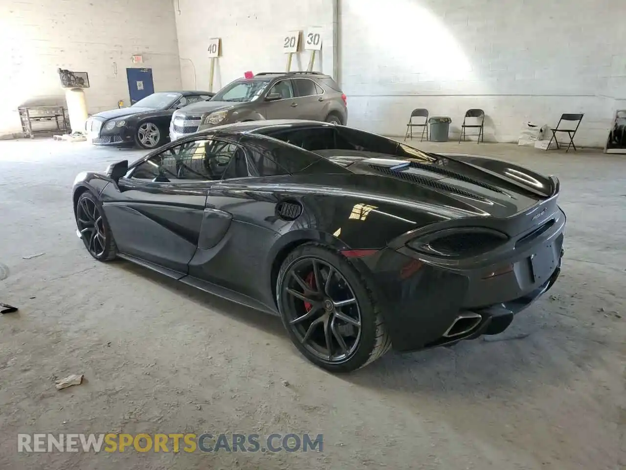2 Фотография поврежденного автомобиля SBM13FAA3JW005382 MCLAREN AUTOMOTIVE ALL MODELS 2018