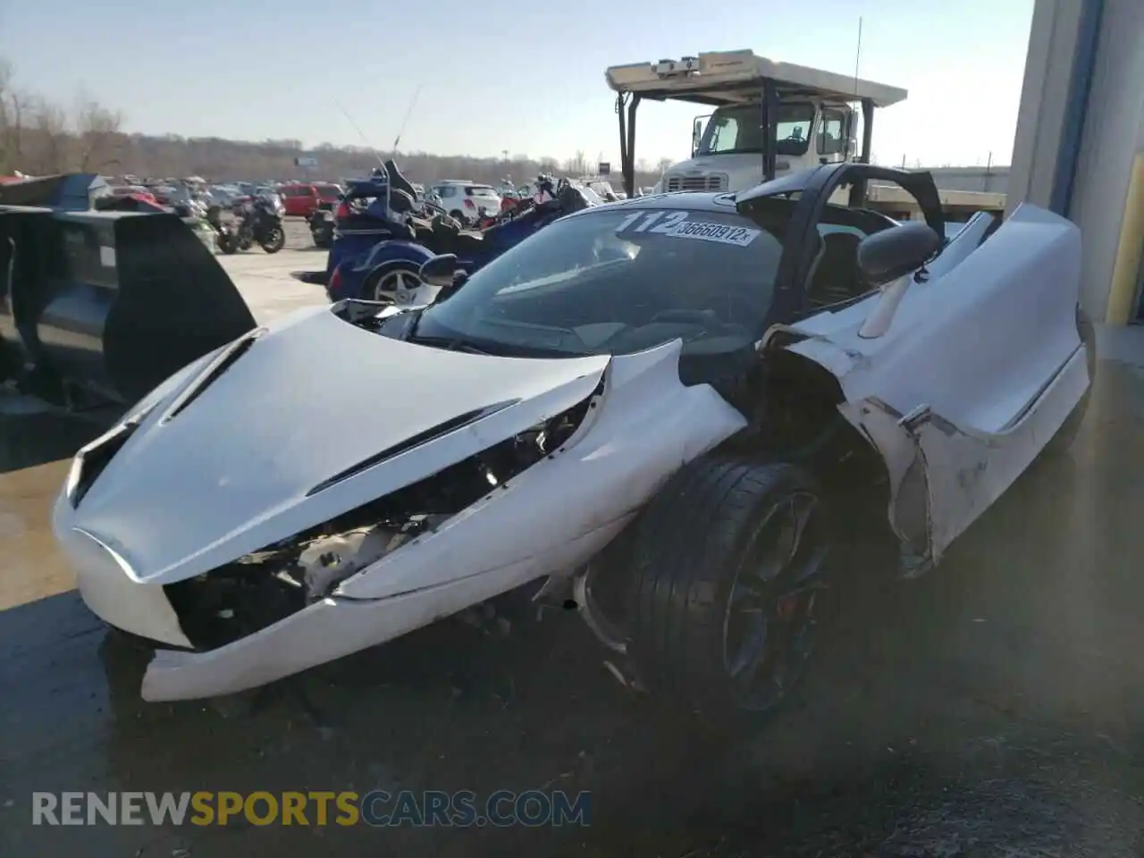 2 Фотография поврежденного автомобиля SBM14DCAXJW001456 MCLAREN AUTOMOTIVE ALL MODELS 2018