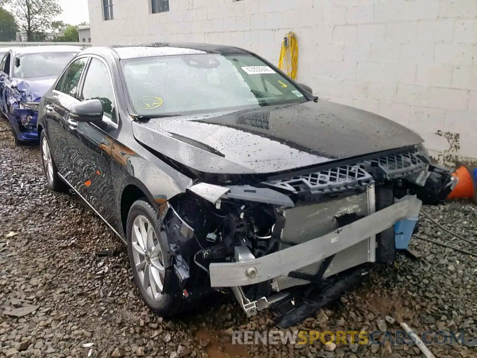 1 Photograph of a damaged car WDD3G4FB3KW001691 MERCEDES-BENZ A 220 2019
