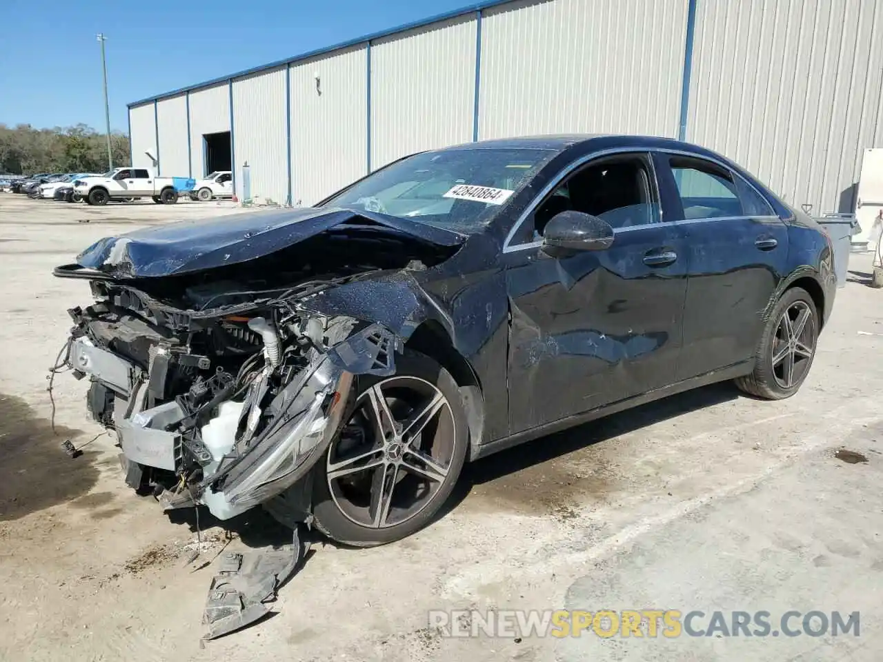 1 Photograph of a damaged car WDD3G4EB0KW035797 MERCEDES-BENZ A-CLASS 2019
