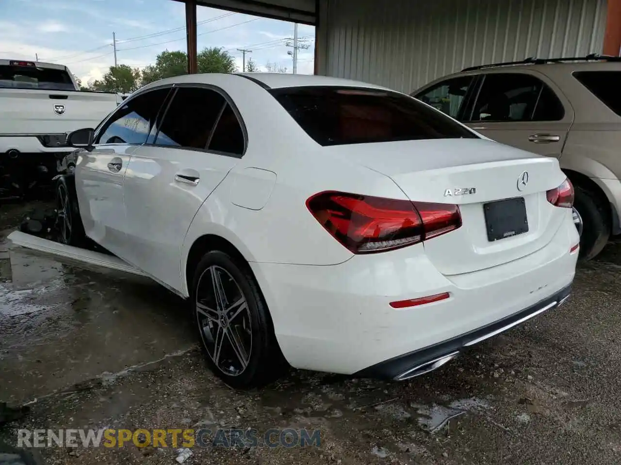3 Photograph of a damaged car WDD3G4EB2KW034800 MERCEDES-BENZ A-CLASS 2019