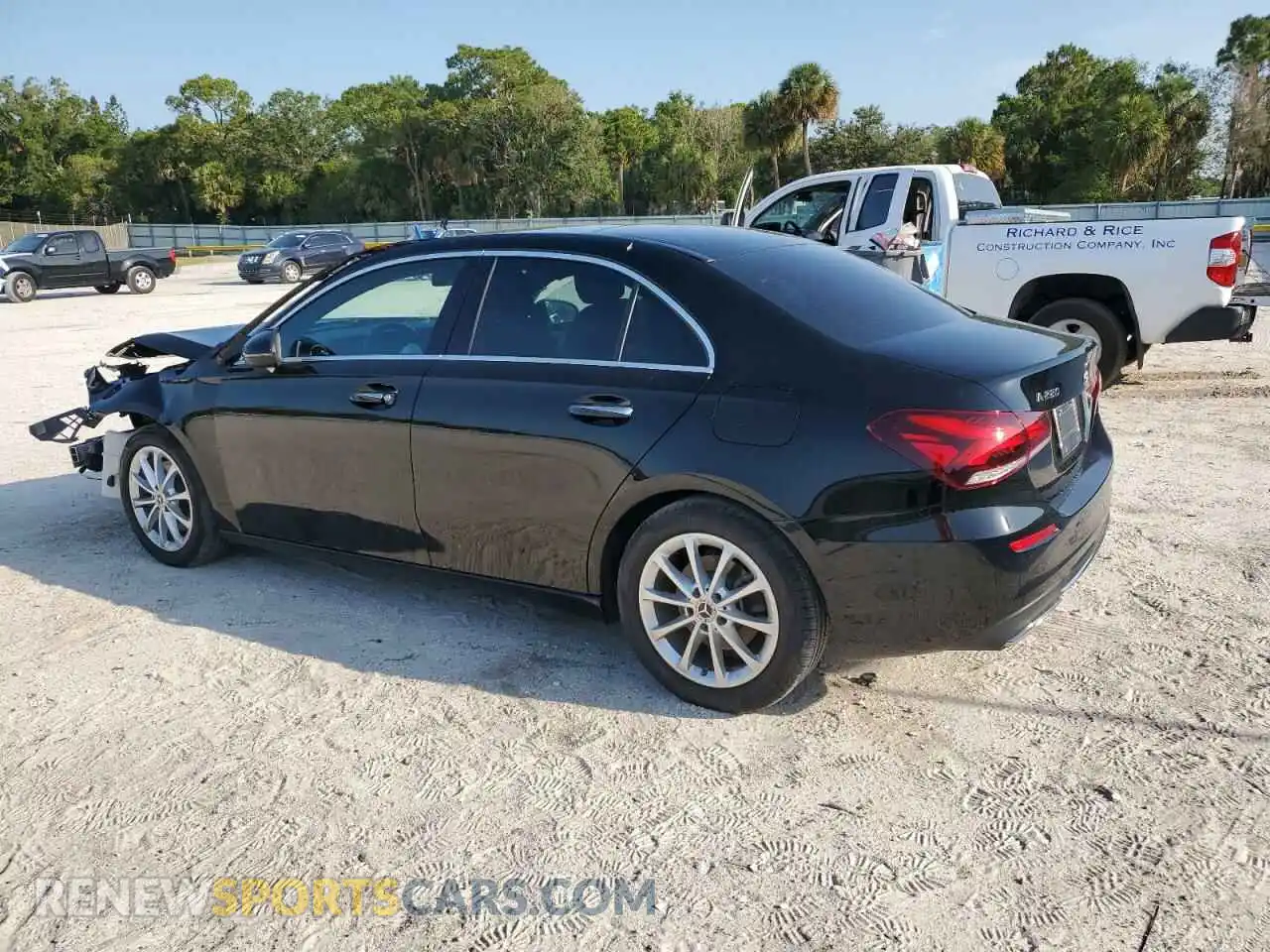 2 Photograph of a damaged car W1K3G4EB1MJ264294 MERCEDES-BENZ A-CLASS 2021