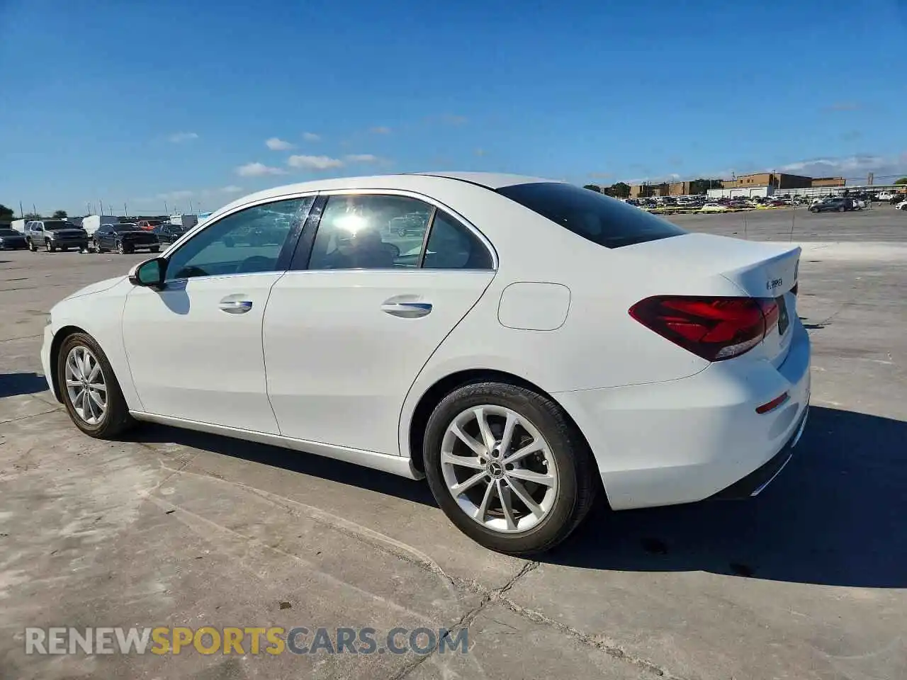 2 fotografías del automóvil dañado W1K3G4EB3MJ272168 MERCEDES-BENZ A-CLASS 2021