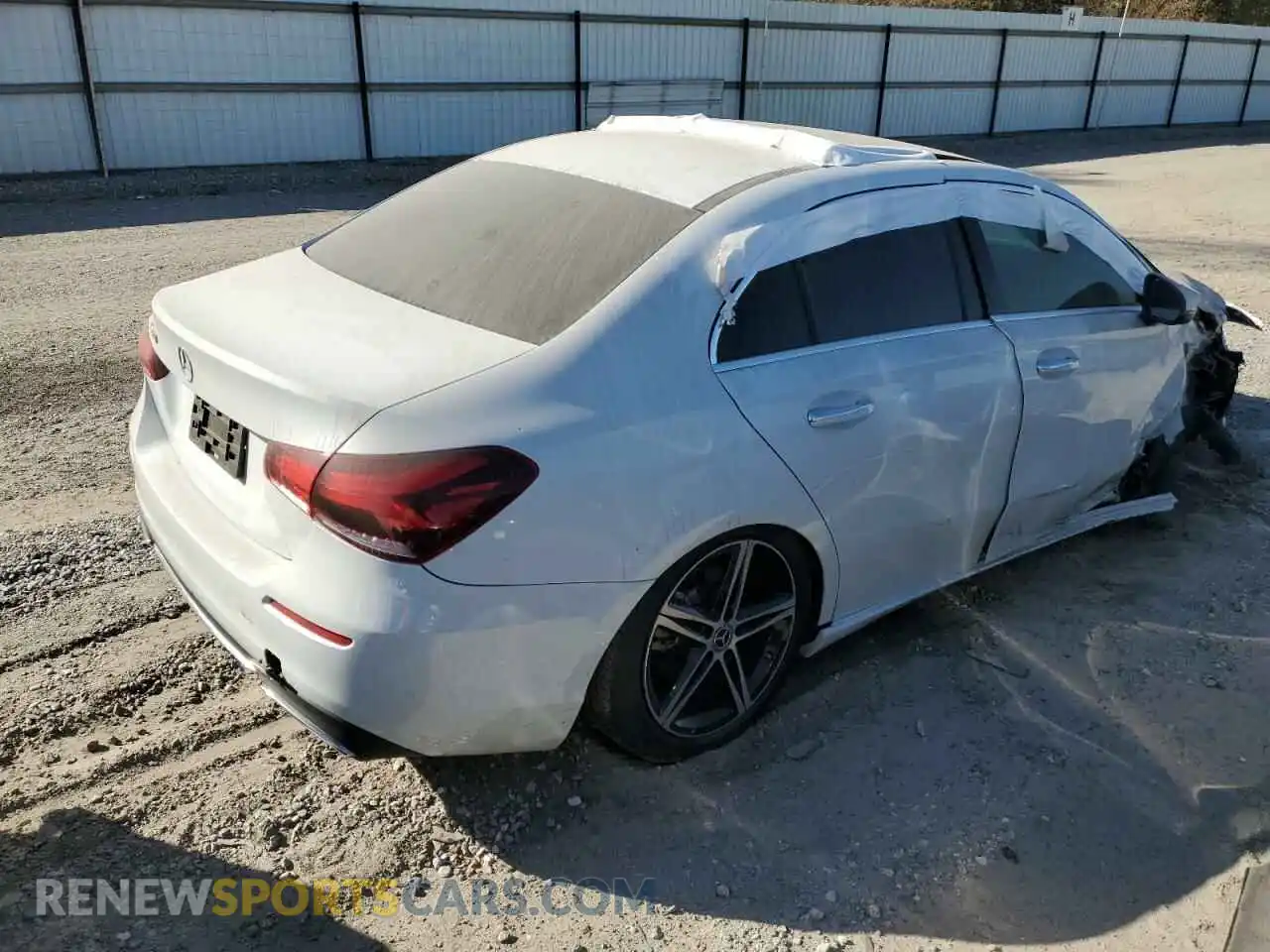 3 Photograph of a damaged car W1K3G4EB3MJ296485 MERCEDES-BENZ A-CLASS 2021