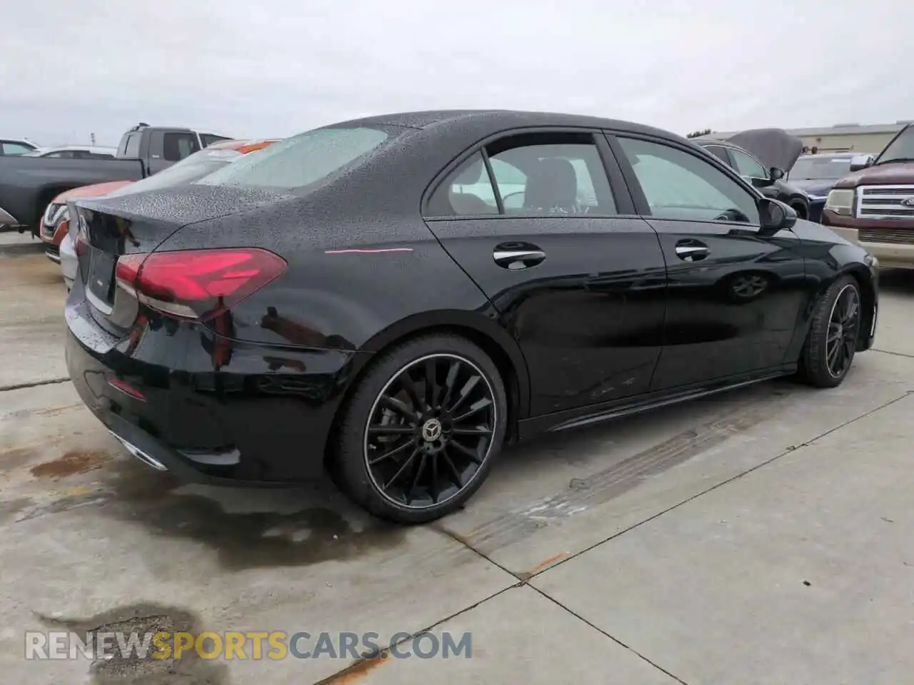 3 Photograph of a damaged car W1K3G4EB6MJ254909 MERCEDES-BENZ A-CLASS 2021