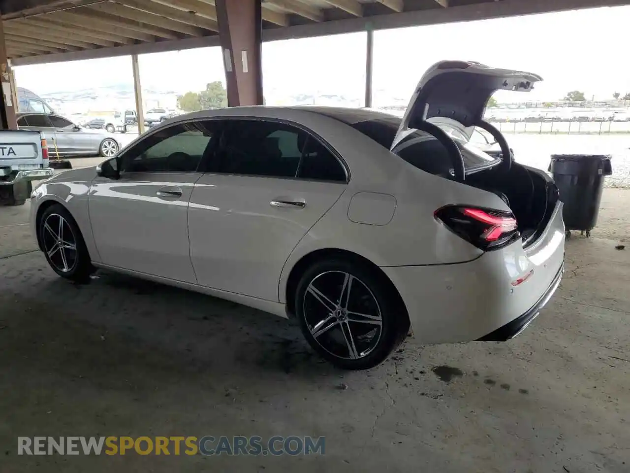 2 Photograph of a damaged car W1K3G4EB8MJ290083 MERCEDES-BENZ A-CLASS 2021
