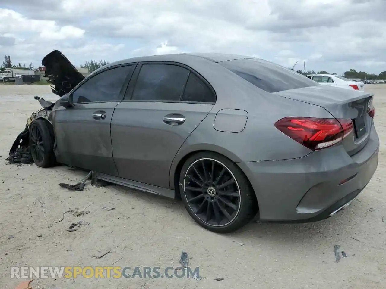 2 Фотография поврежденного автомобиля W1K3G4EB9MJ259540 MERCEDES-BENZ A-CLASS 2021