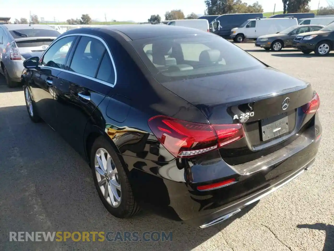 3 Photograph of a damaged car W1K3G4EBXMJ259174 MERCEDES-BENZ A-CLASS 2021