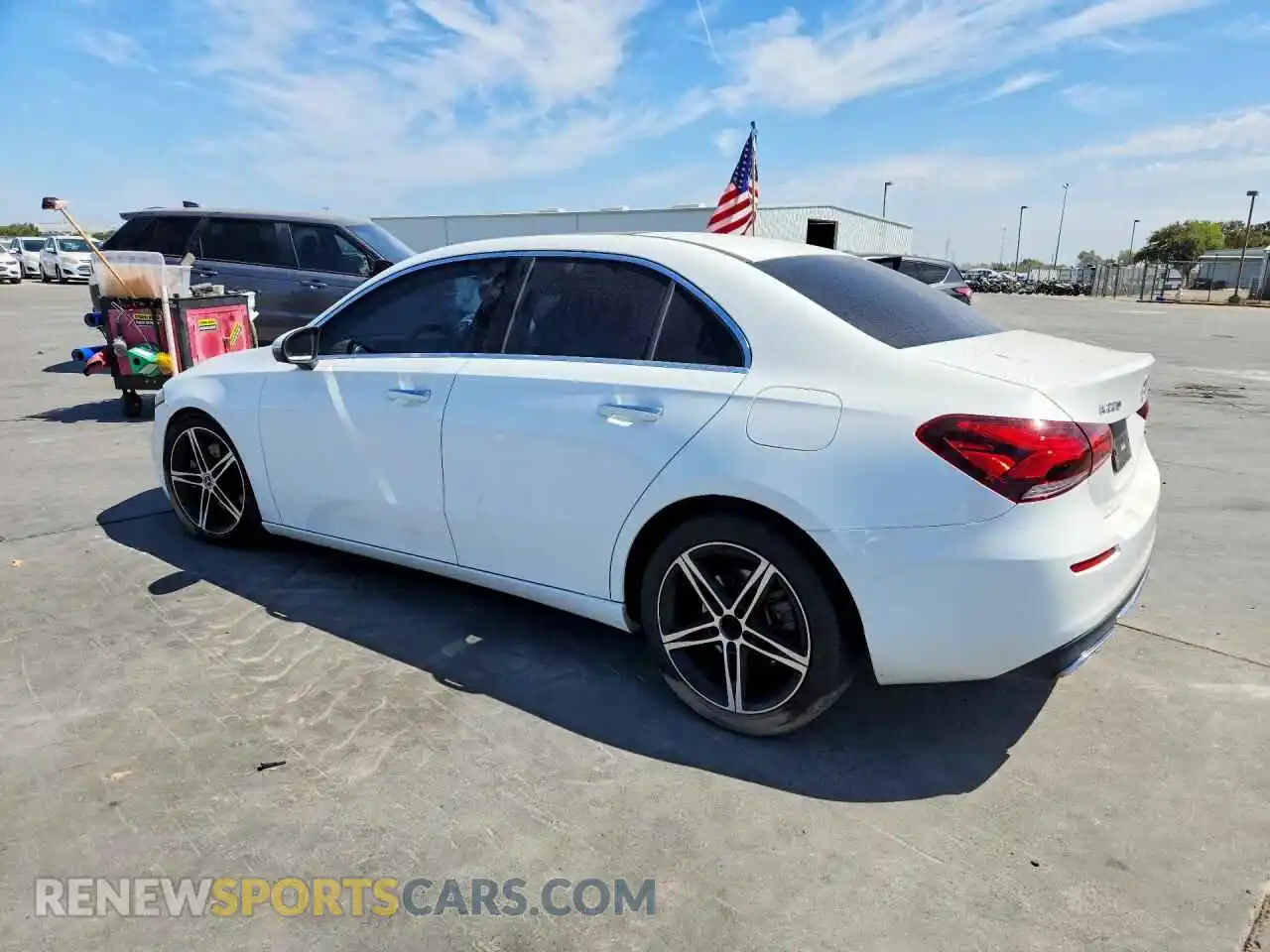 2 Фотография поврежденного автомобиля W1K3G4EBXMJ292028 MERCEDES-BENZ A-CLASS 2021