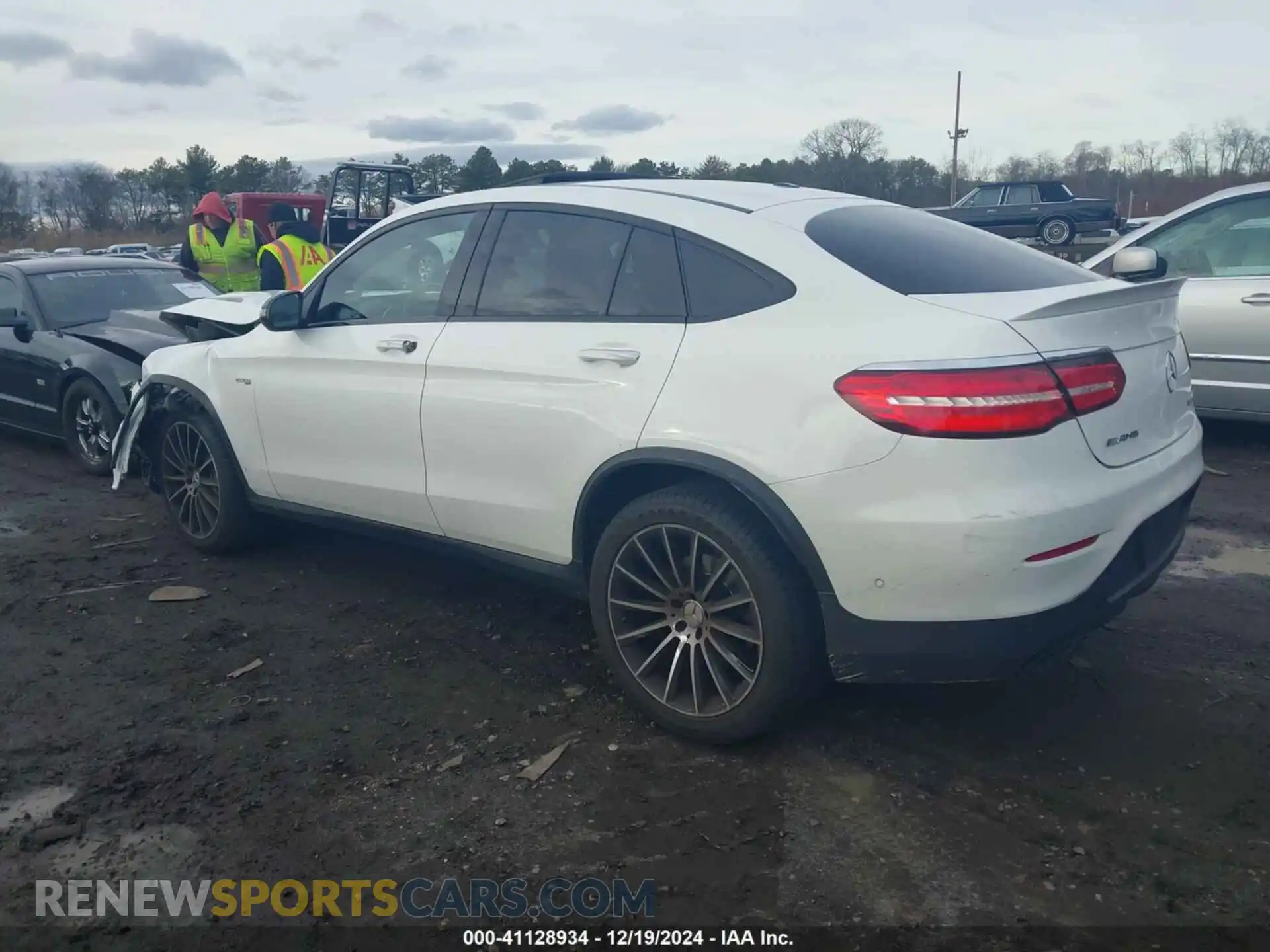 3 Фотография поврежденного автомобиля WDC0J6EB6KF593500 MERCEDES-BENZ AMG GLC 43 COUPE 2019