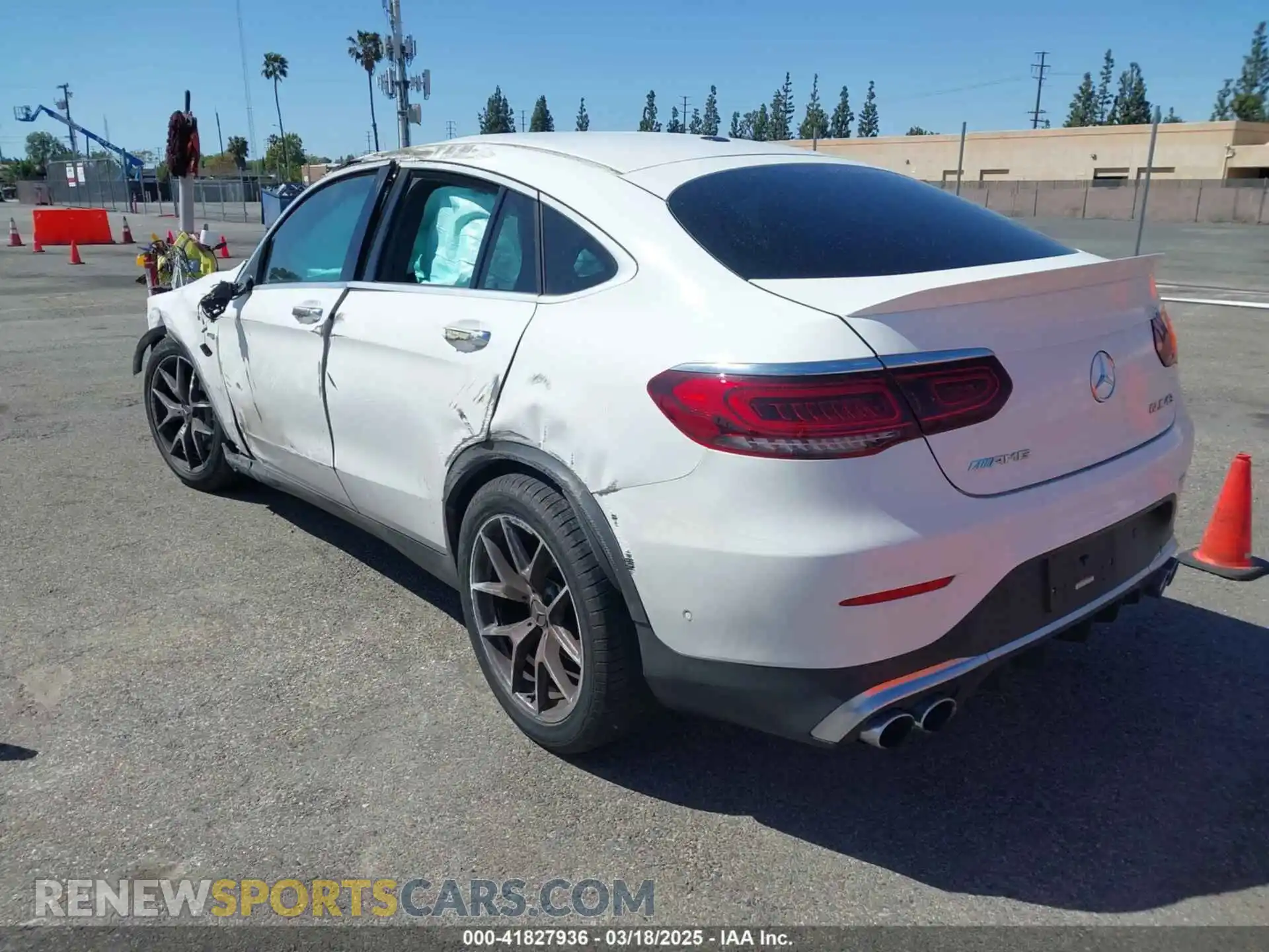 3 Фотография поврежденного автомобиля WDC0J6EB4LF752953 MERCEDES-BENZ AMG GLC 43 COUPE 2020