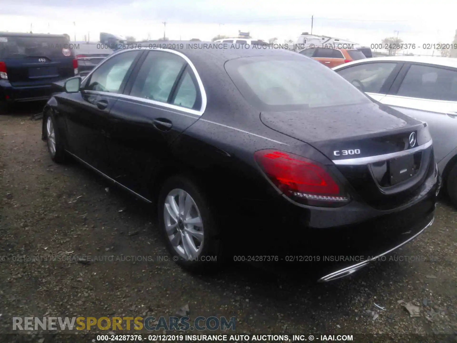 3 Photograph of a damaged car 55SWF8DB4KU294007 MERCEDES-BENZ C 2019