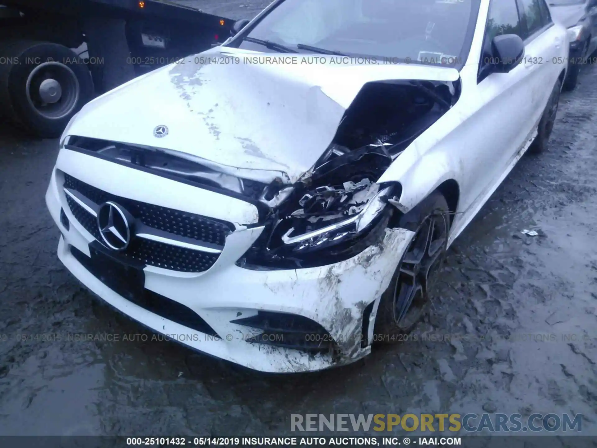 6 Photograph of a damaged car 55SWF8EB2KU311577 MERCEDES-BENZ C 2019