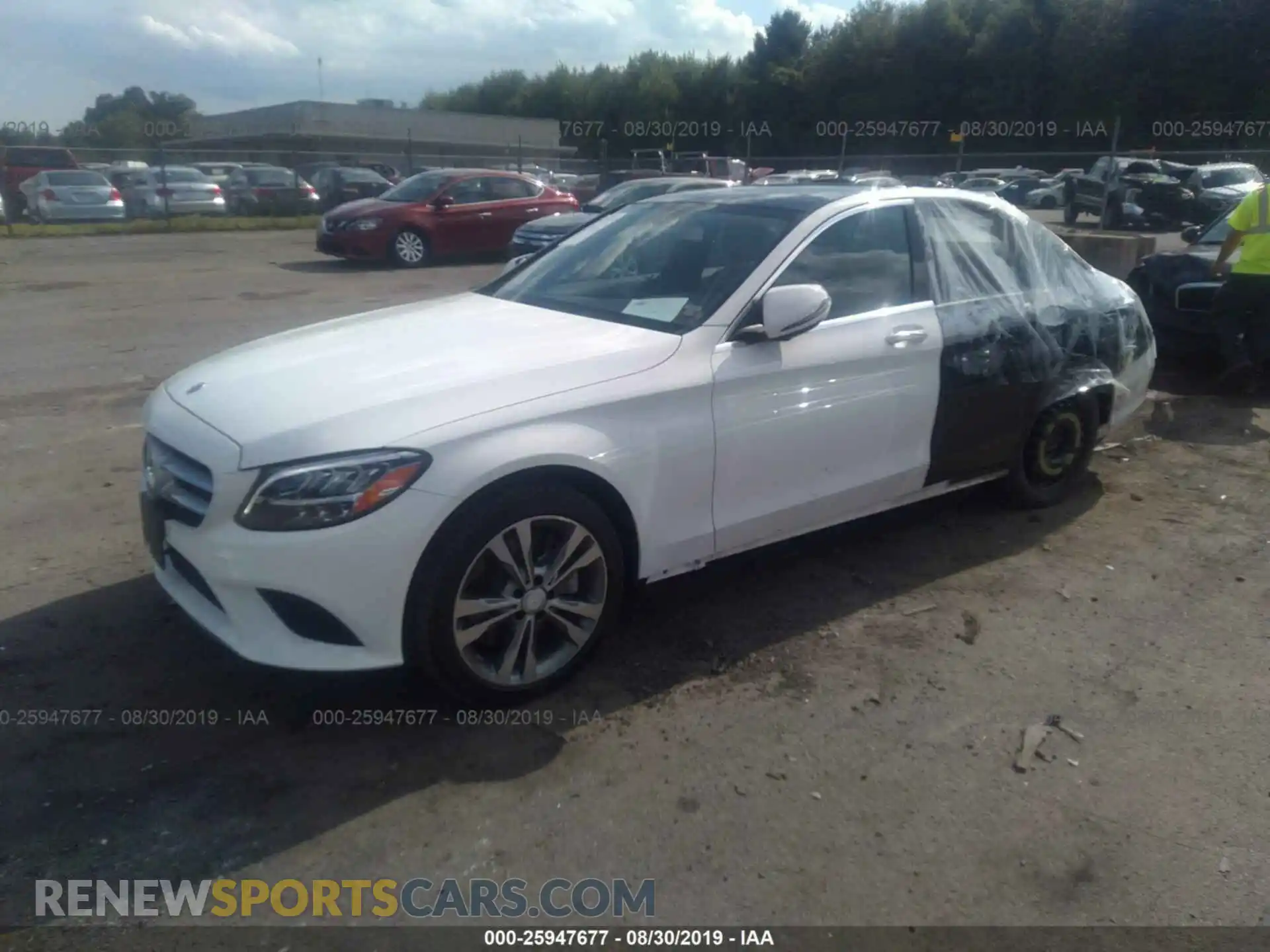 2 Photograph of a damaged car 55SWF8EB3KU285085 MERCEDES-BENZ C 2019