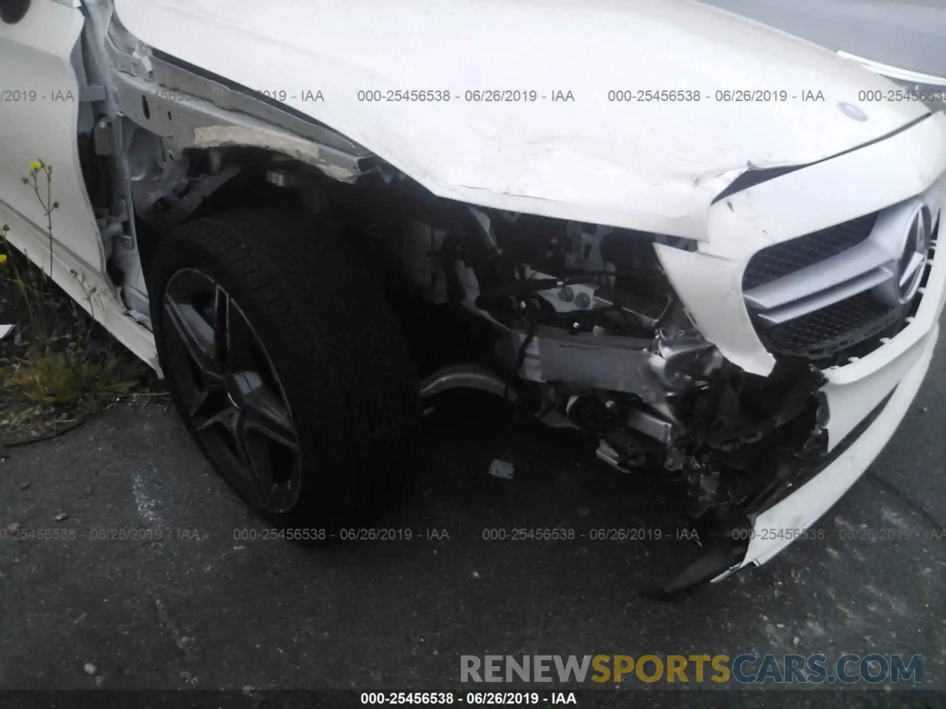 6 Photograph of a damaged car WDDWK6EB9KF800299 MERCEDES-BENZ C 2019