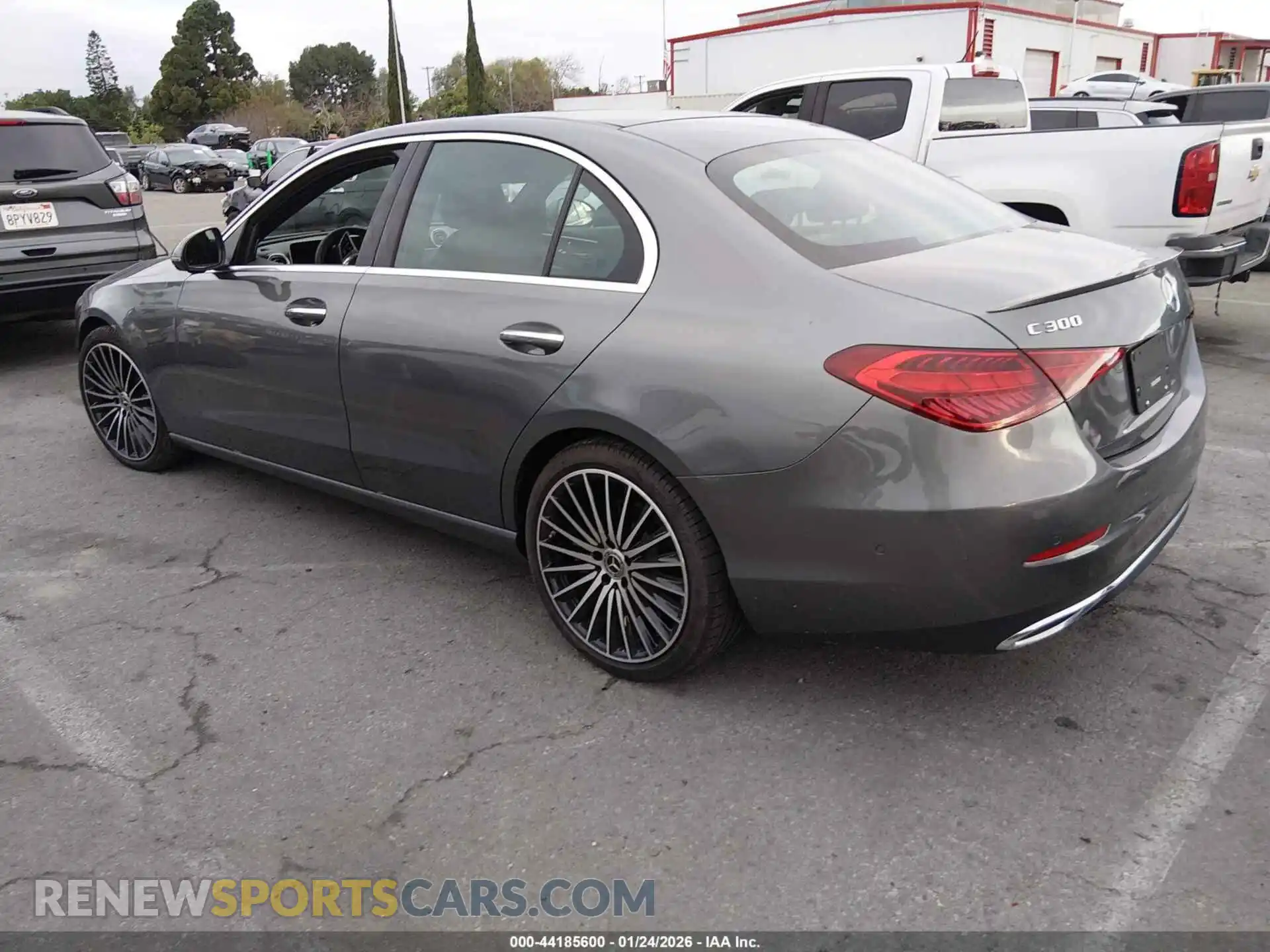 3 Photograph of a damaged car W1KAF4GB8SR255274 MERCEDES-BENZ C 2025