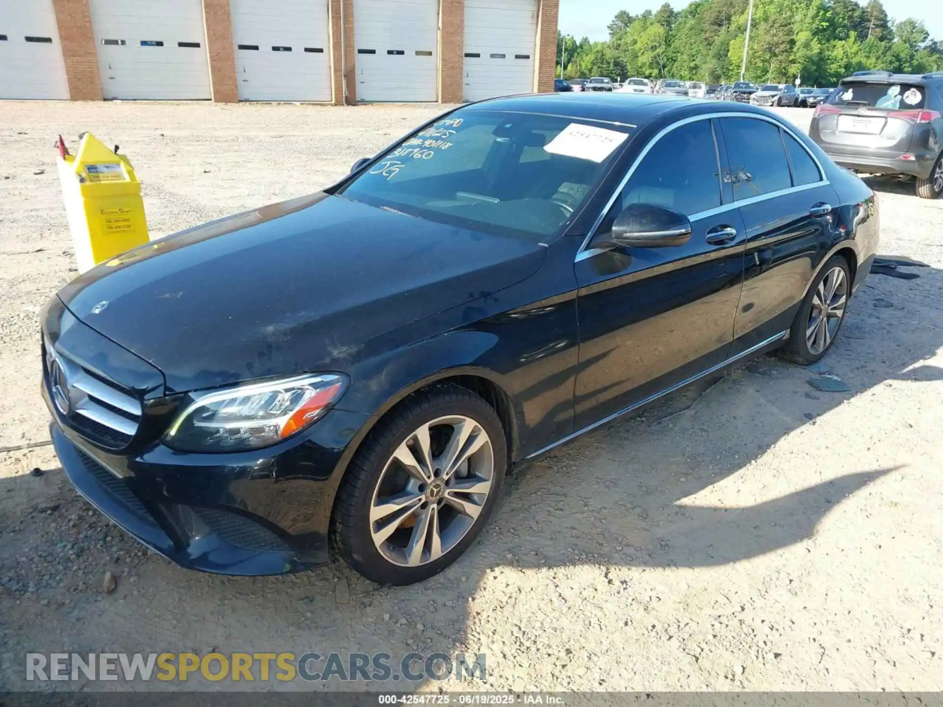 2 Фотография поврежденного автомобиля 55SWF8DB1KU318960 MERCEDES-BENZ C 300 2019