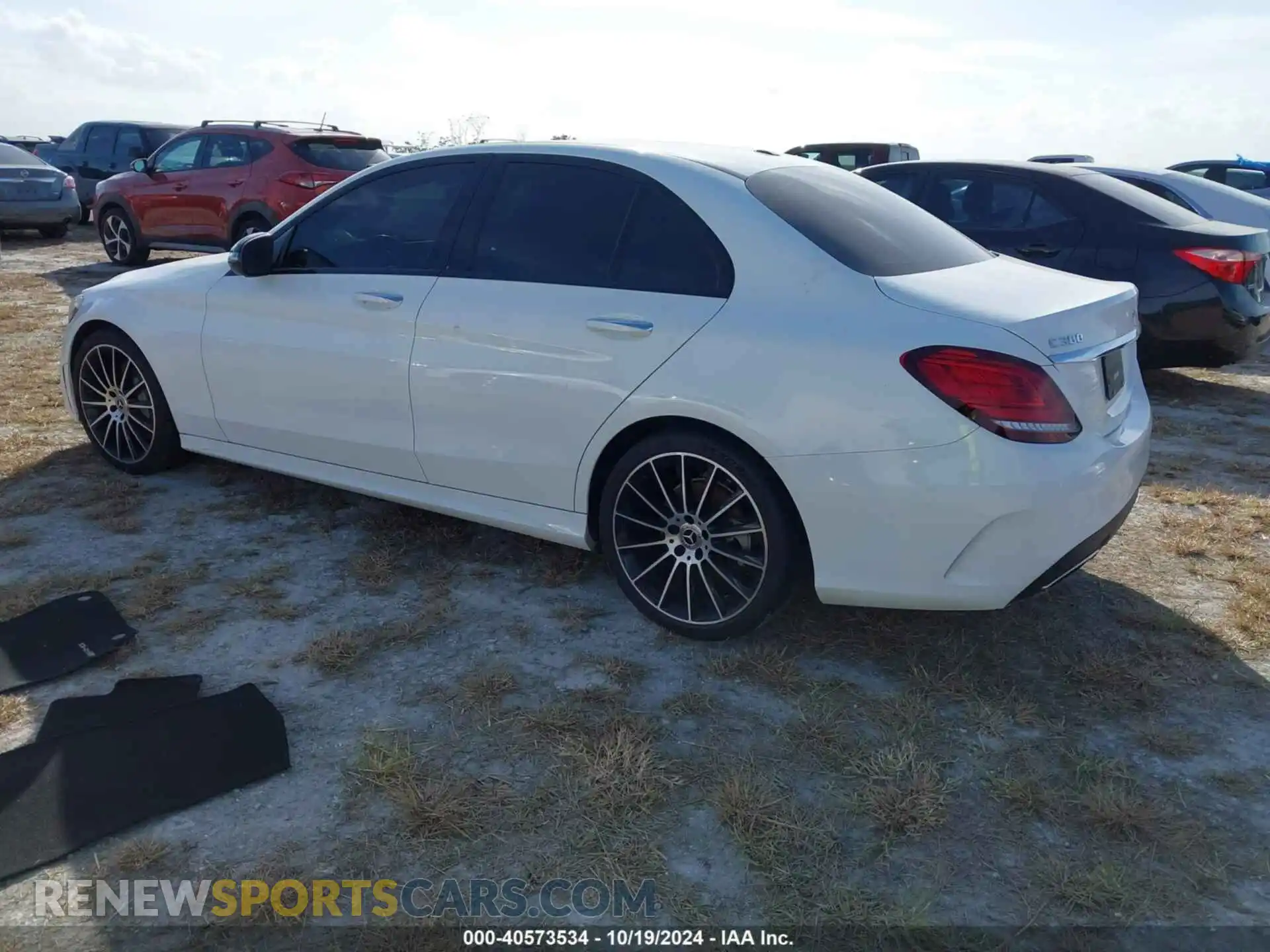 3 Photograph of a damaged car 55SWF8DB5KU302163 MERCEDES-BENZ C 300 2019