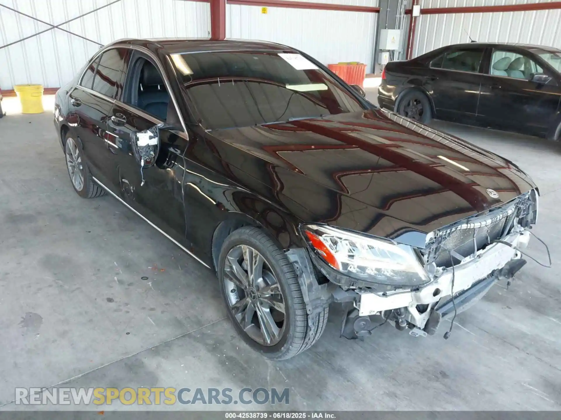 1 Фотография поврежденного автомобиля 55SWF8EB7KU286692 MERCEDES-BENZ C 300 2019