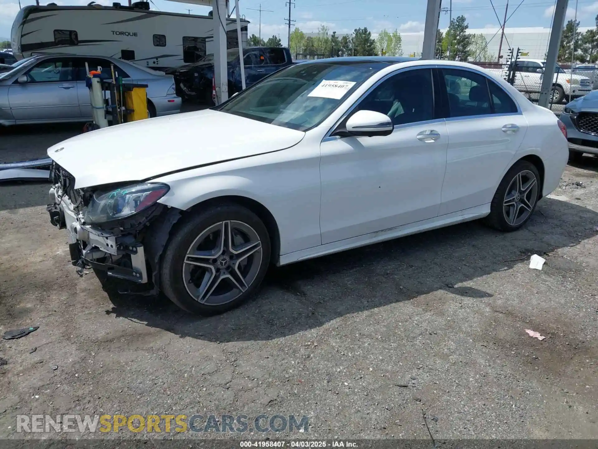 2 fotografías del automóvil dañado WDDWF8EB9LR551406 MERCEDES-BENZ C 300 2020