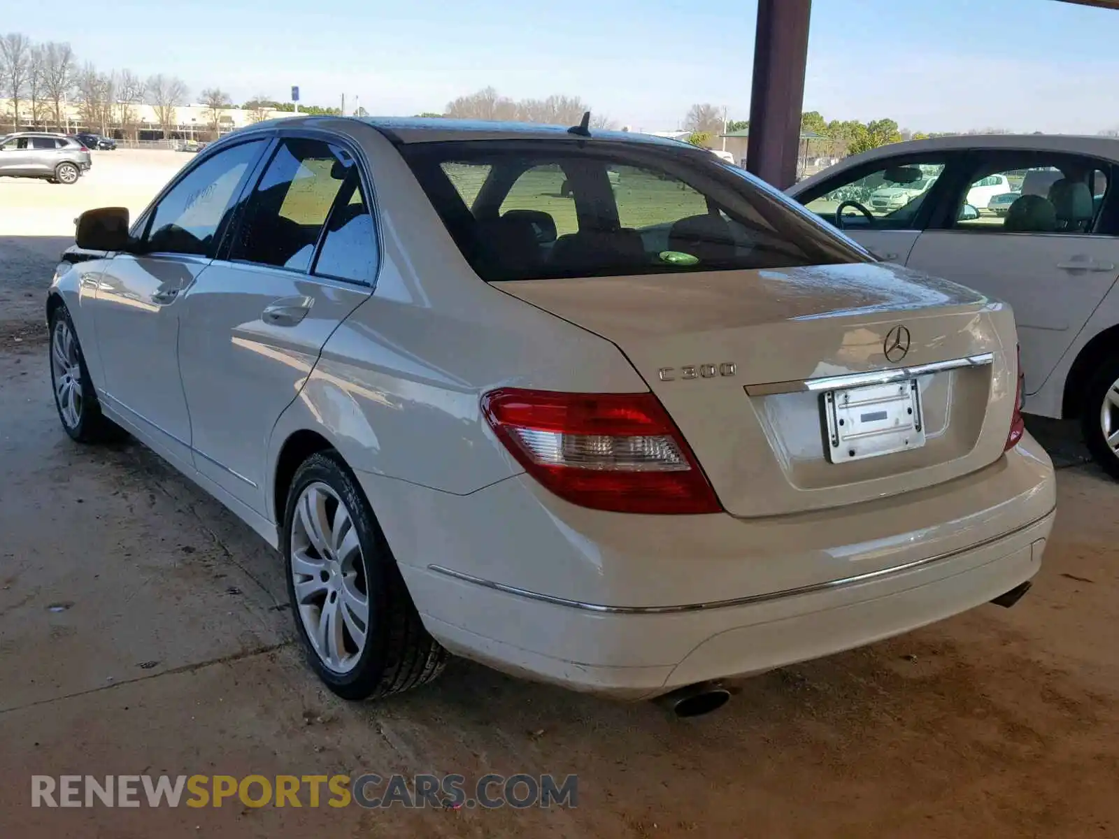 3 Photograph of a damaged car WDDGF54X79R046022 MERCEDES-BENZ C CLASS 2009