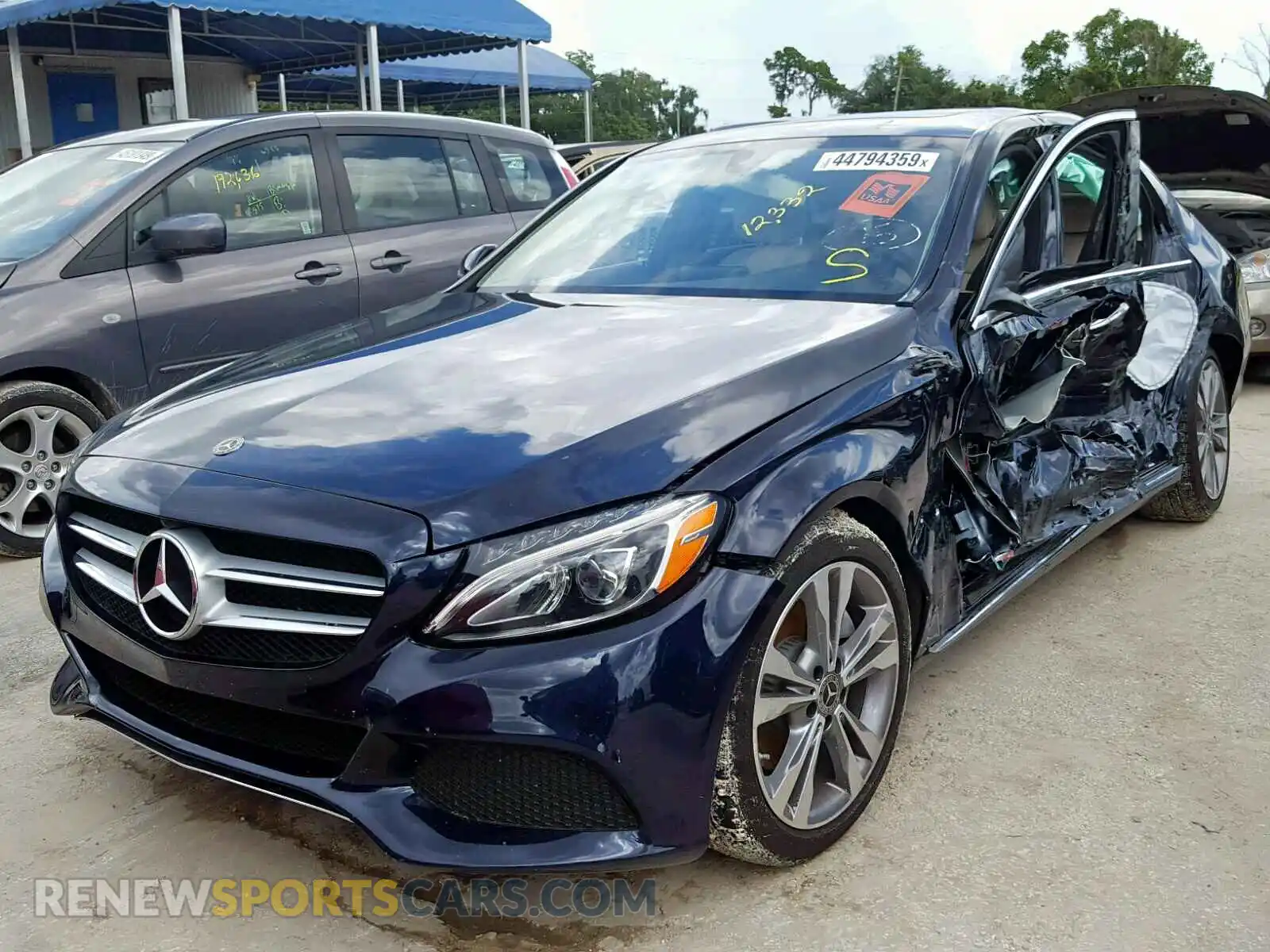2 Photograph of a damaged car 55SWF4JB1JU274129 MERCEDES-BENZ C CLASS 2018