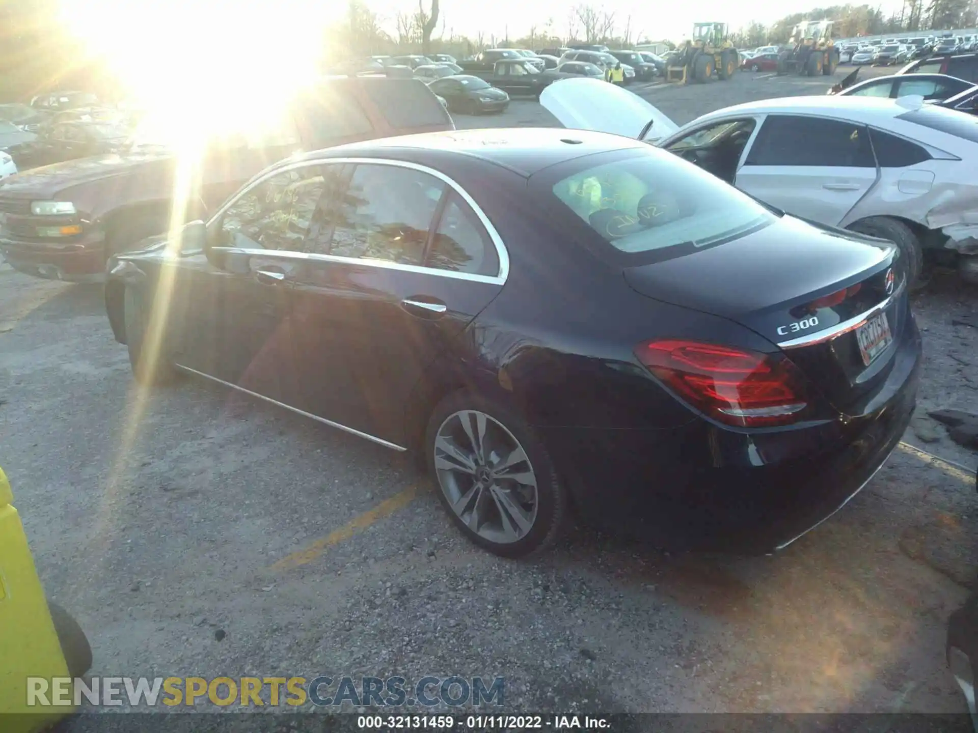 3 Photograph of a damaged car 55SWF4JB6JU266186 MERCEDES-BENZ C-CLASS 2018