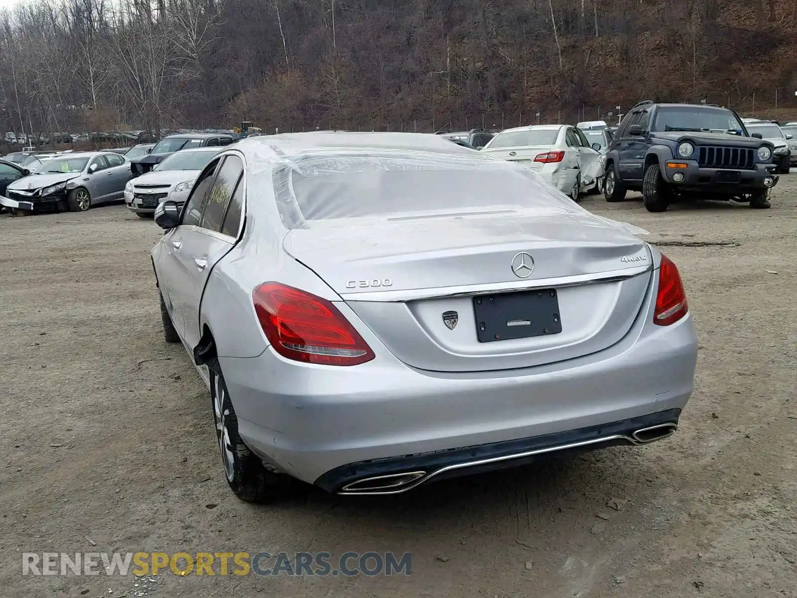 3 Photograph of a damaged car WDDWF4KB5JR324983 MERCEDES-BENZ C CLASS 2018