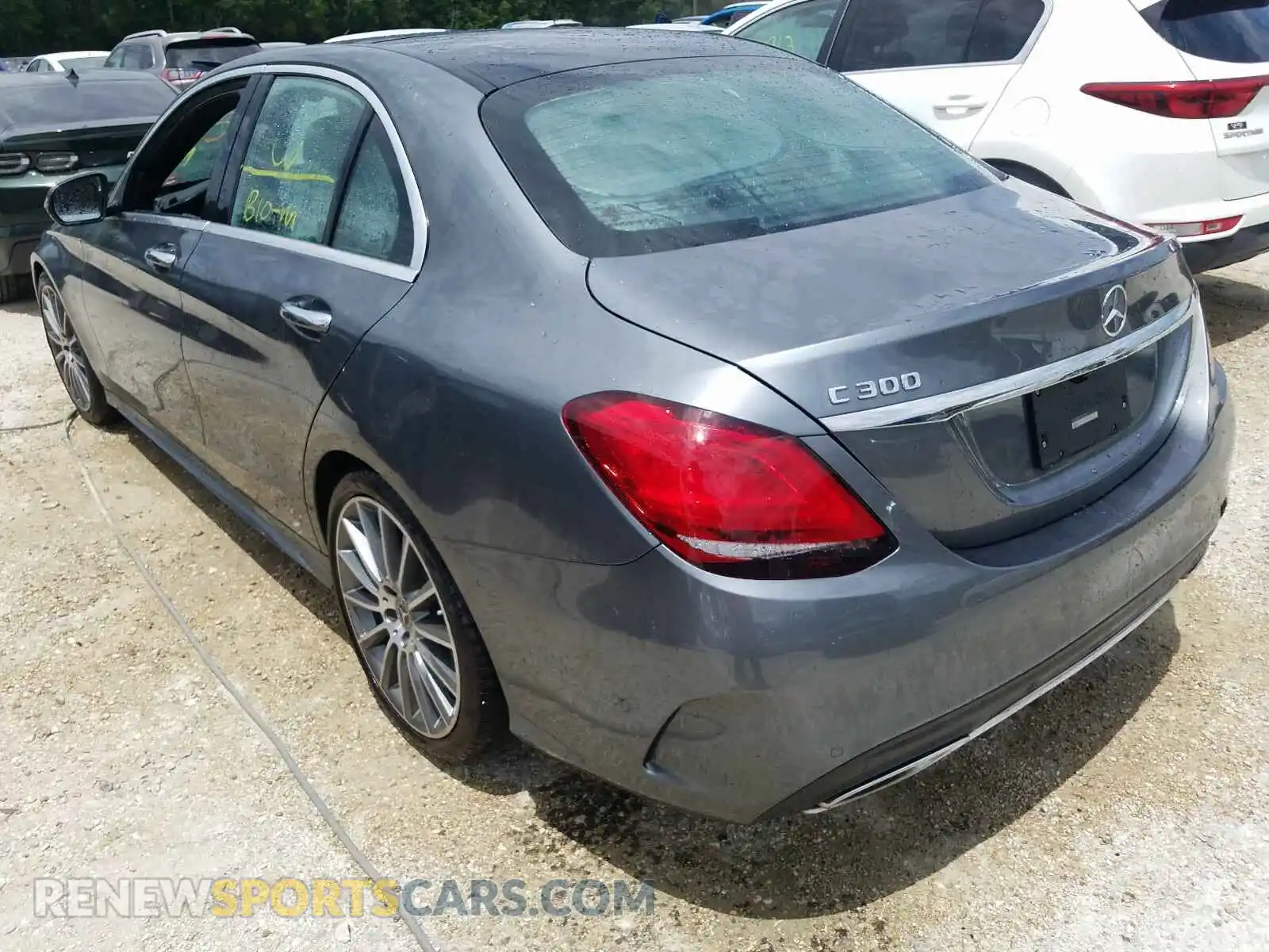 3 Photograph of a damaged car 55SWF8DB0KU296353 MERCEDES-BENZ C CLASS 2019
