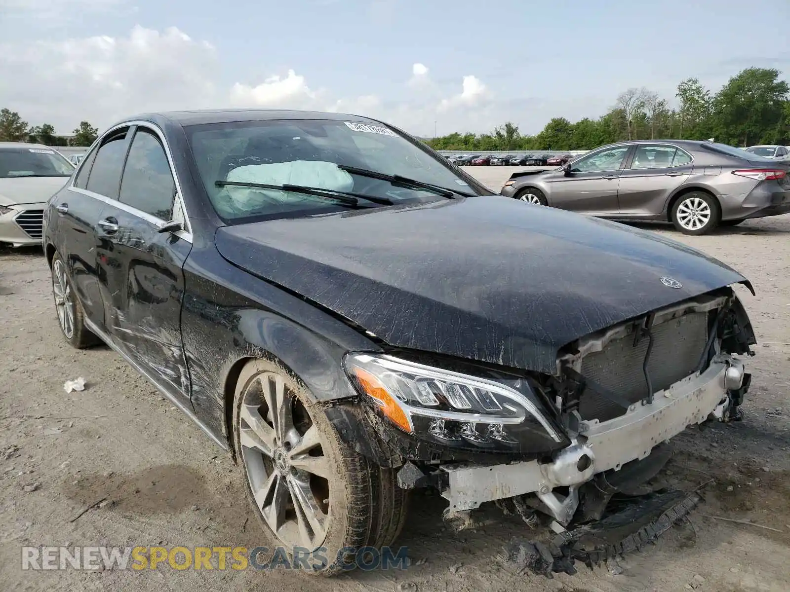 1 Photograph of a damaged car 55SWF8DB0KU306363 MERCEDES-BENZ C CLASS 2019