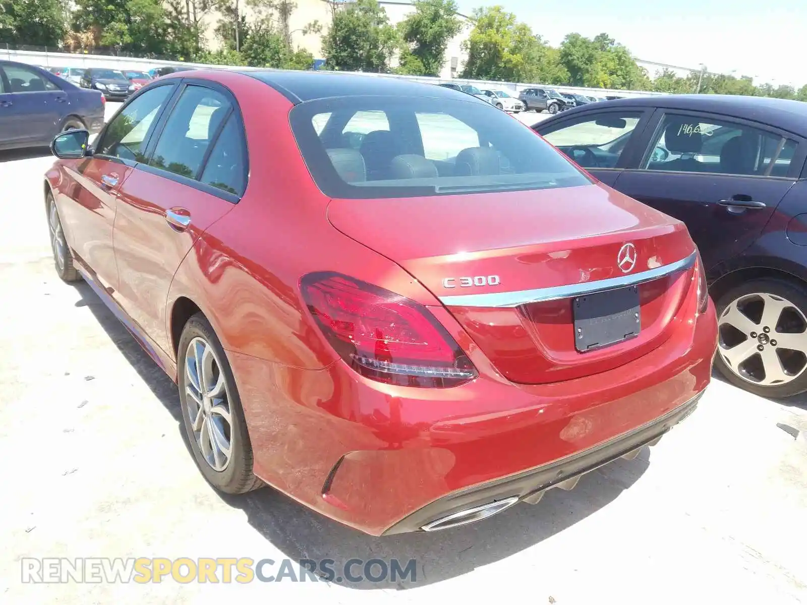 3 Photograph of a damaged car 55SWF8DB2KU283300 MERCEDES-BENZ C CLASS 2019