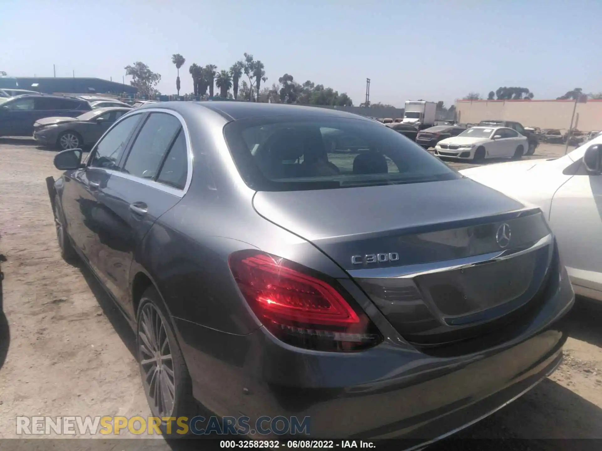 3 Photograph of a damaged car 55SWF8DB3KU302520 MERCEDES-BENZ C-CLASS 2019