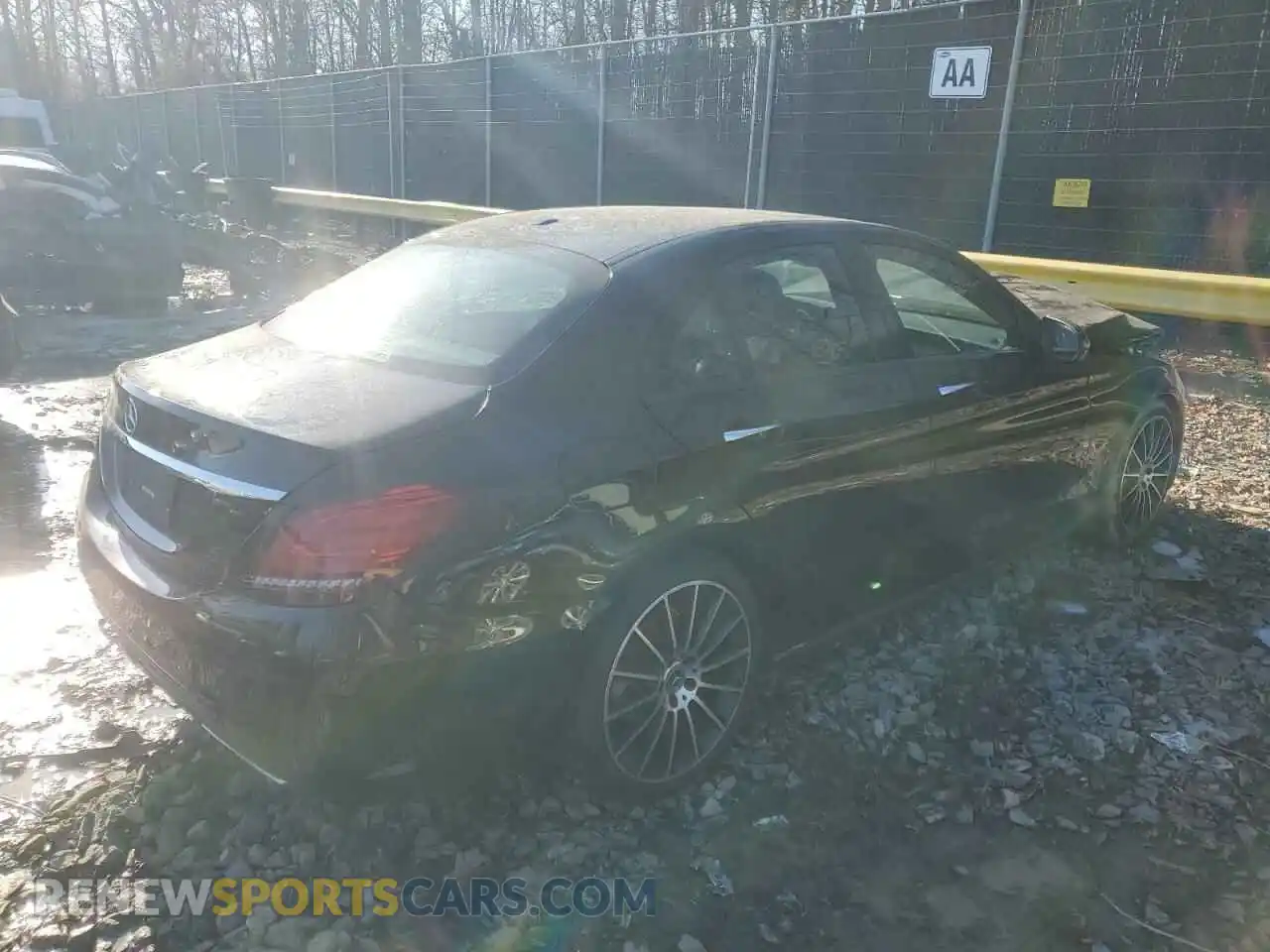 3 Photograph of a damaged car 55SWF8DB3KU304154 MERCEDES-BENZ C-CLASS 2019