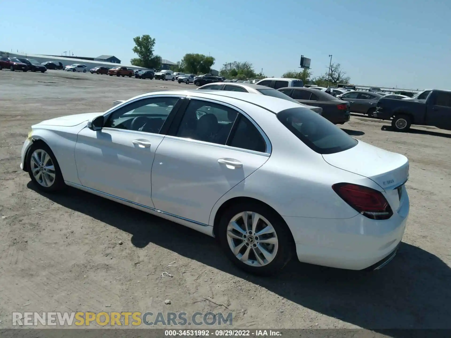 3 Photograph of a damaged car 55SWF8DB4KU295349 MERCEDES-BENZ C-CLASS 2019