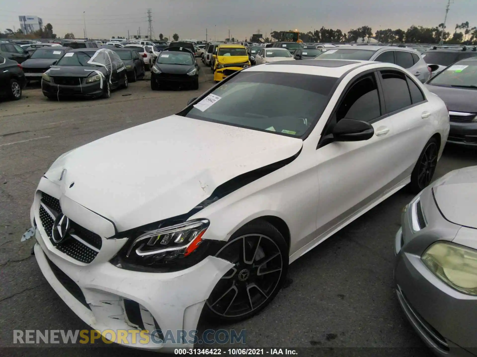 2 Photograph of a damaged car 55SWF8DB4KU303515 MERCEDES-BENZ C-CLASS 2019